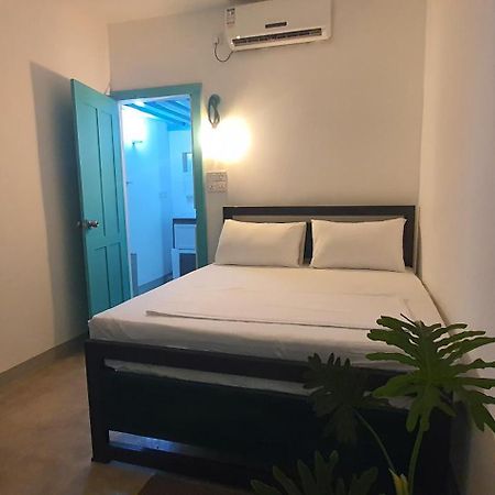 Hello Airport Hotel, Katunayaka Экстерьер фото